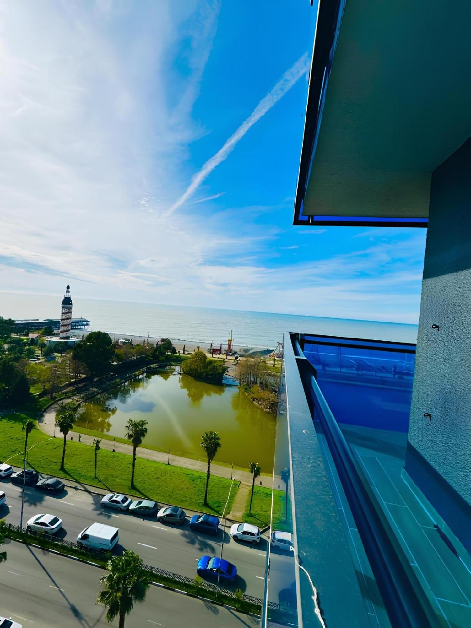 Orbi Panoramic Aparthotel Batumi Exterior photo